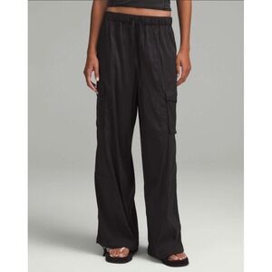 Lululemon Wide Leg Cargo Pants Black XS